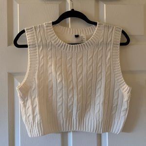 H&M cropped sweater vest